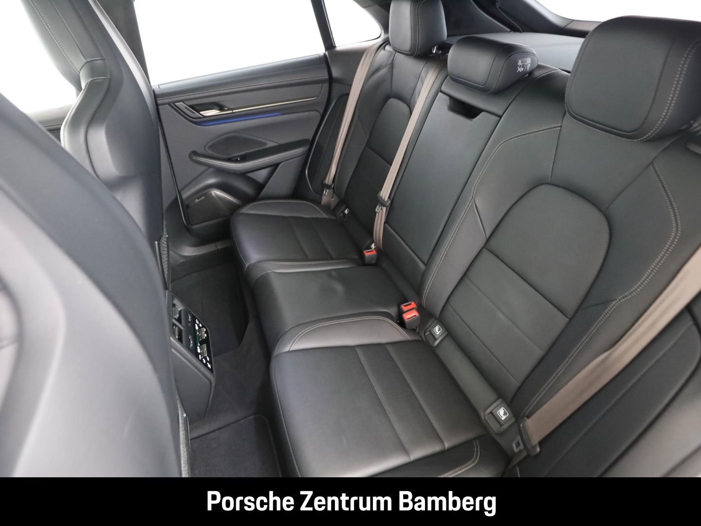 Porsche Macan Turbo/ Burmester/ Akustikglas/ Head-Up uvm