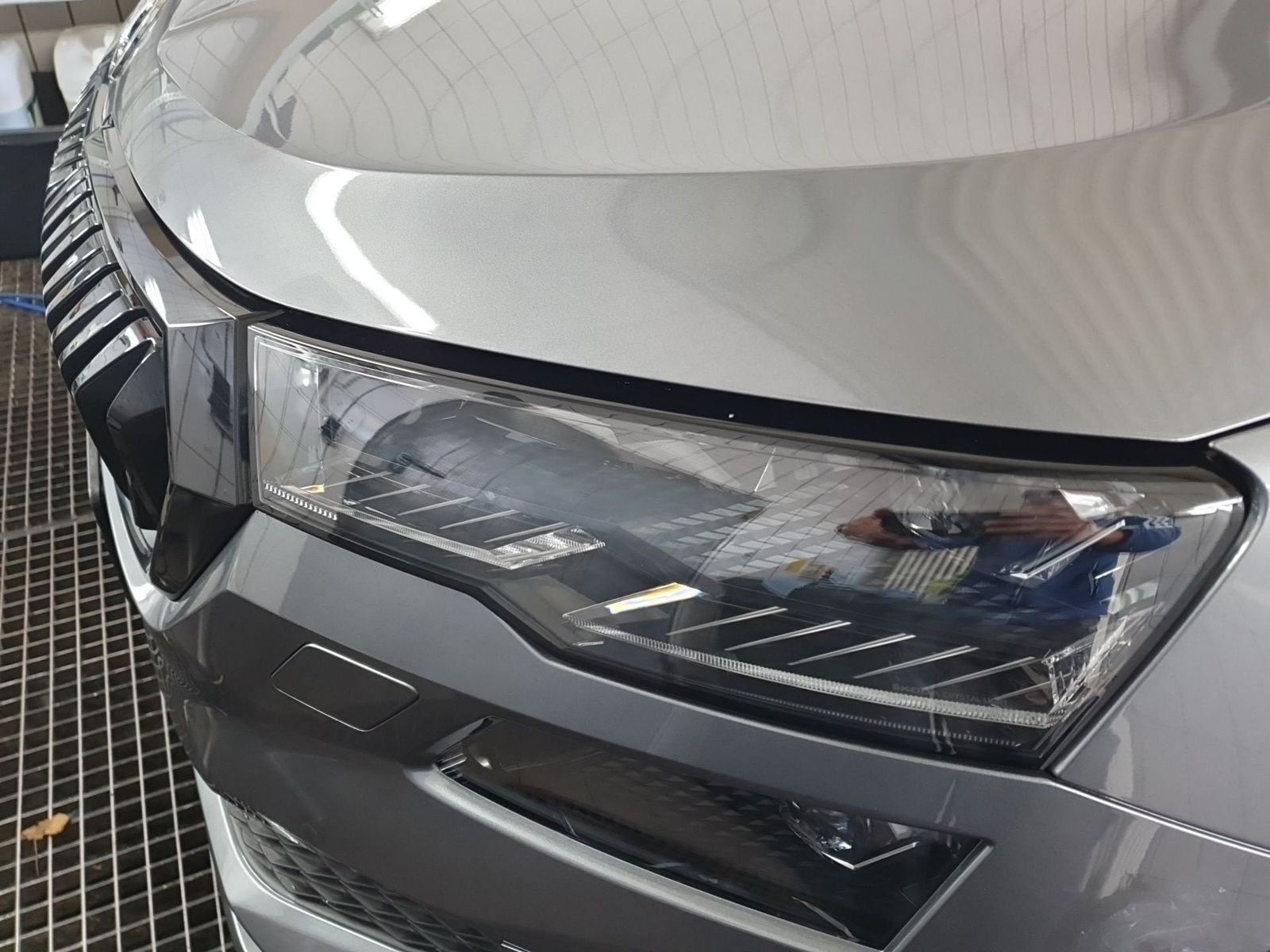 Skoda KAROQ 2.0 TSI 4x4 DSG Sportline Panodach AHK