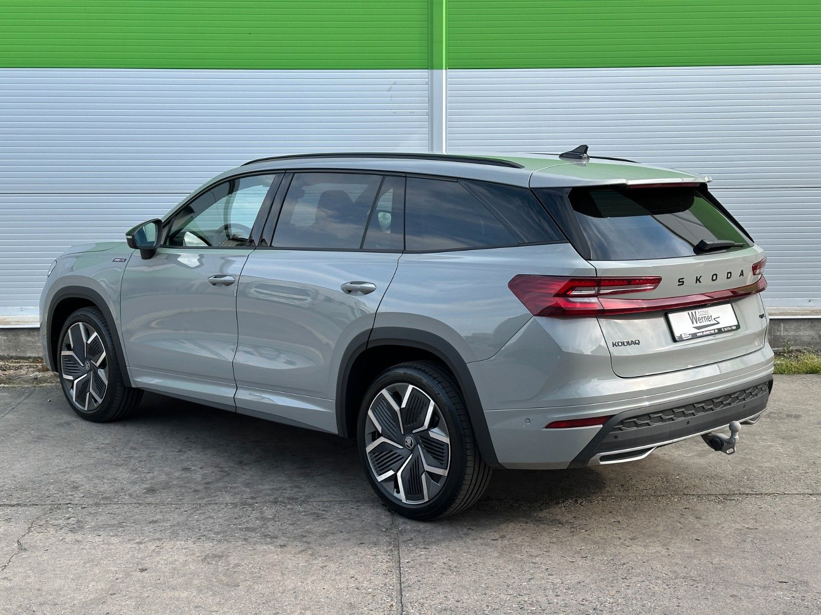 Skoda 193PS 4x4 Sportline STHZ NAVI DCC+ eHK LM20"AHK