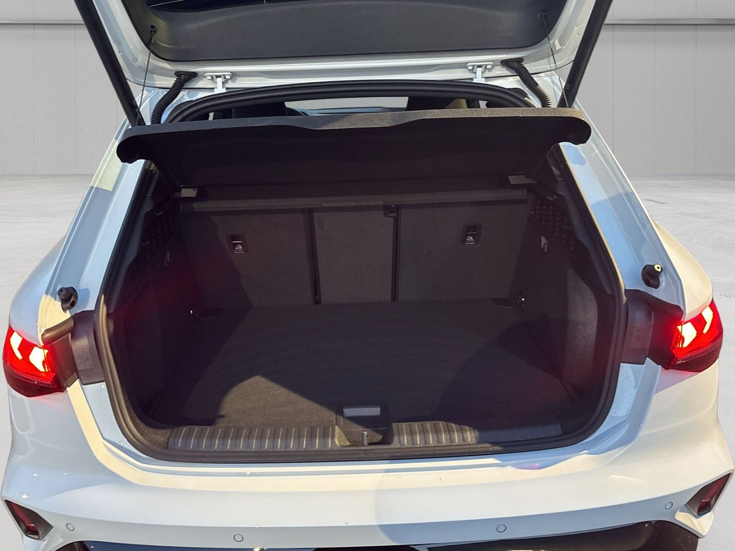 Audi A3 S line TFSI Sportback Sline Stronic+AHZ+Kamer