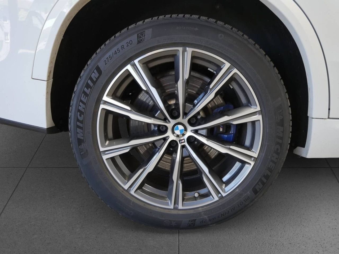 BMW X5 xDrive45e M-Sport SkyLou B&W TV+ NightVision