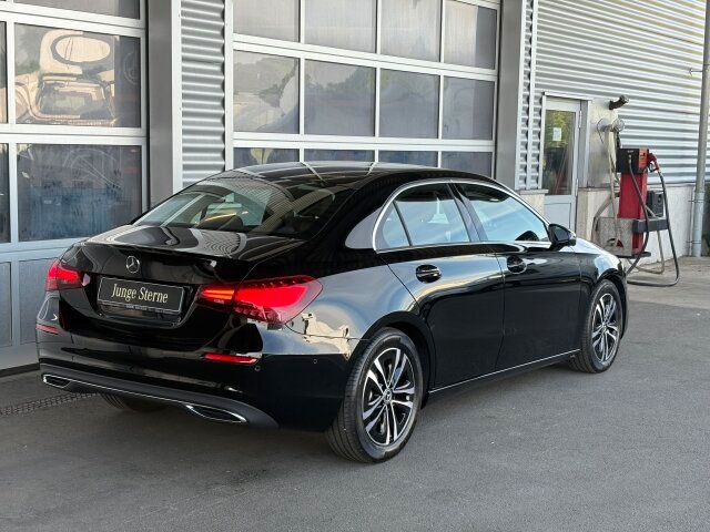 Mercedes-Benz A 200 Limousine Progressive - Samsaru's Car Outlet