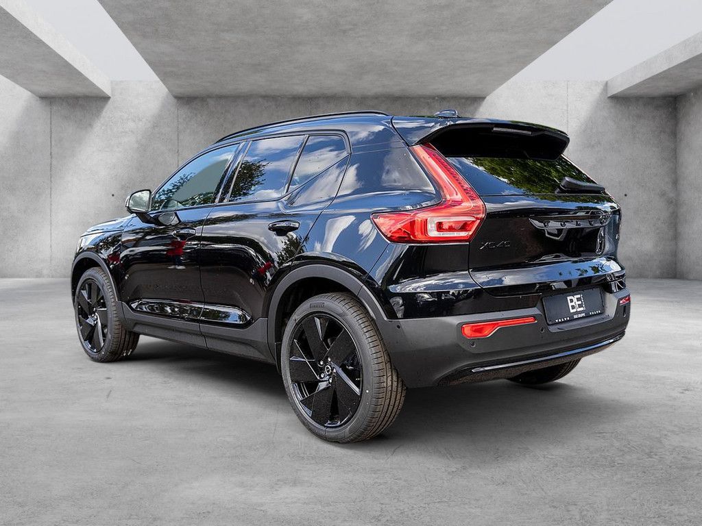 Volvo XC40 B3 Ultra Black Edition AHK PANO 360°