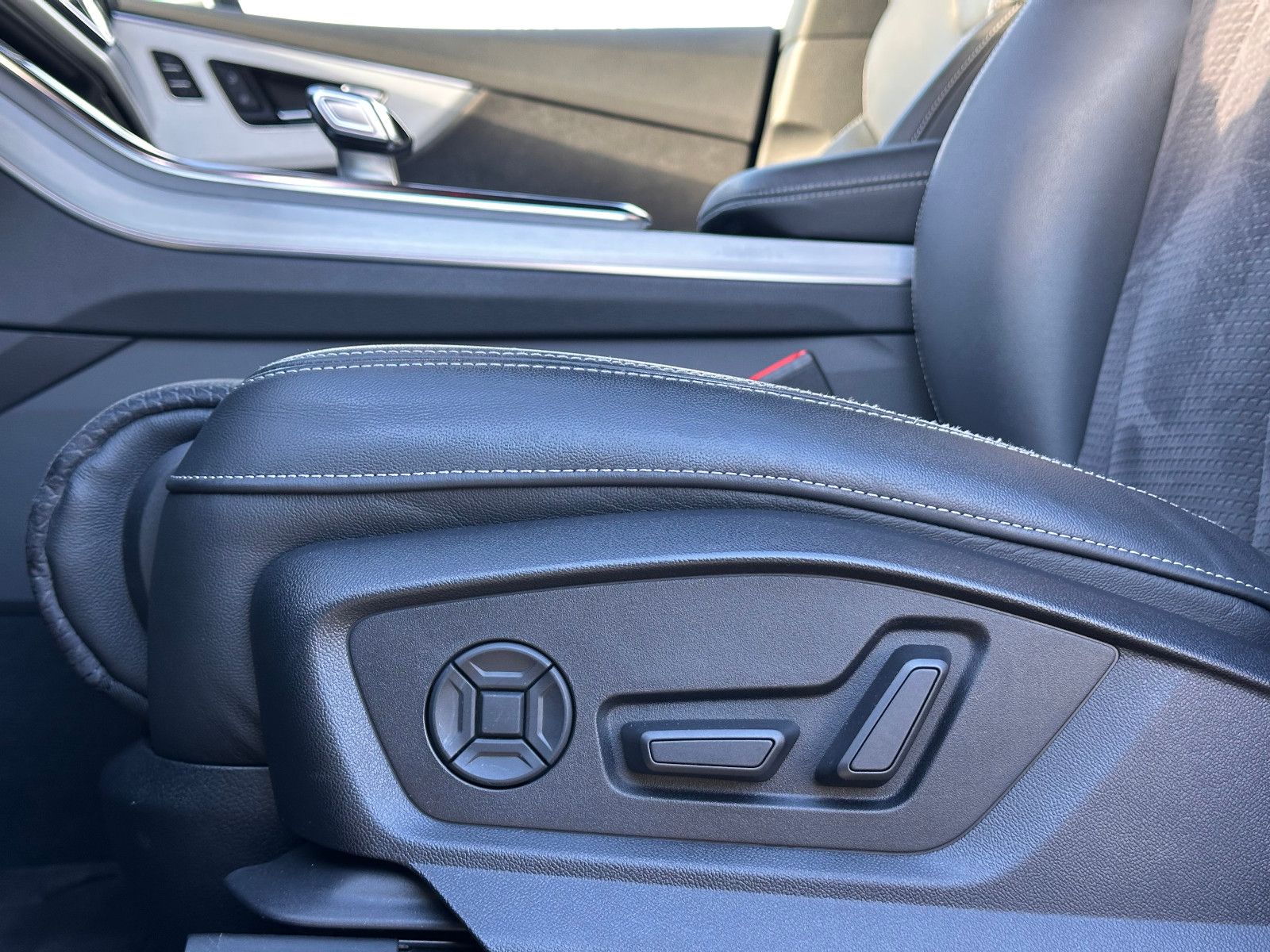 Audi Q8 50 TDI qu. tiptr. S LINE+AIR+AHZV+STHZG+HD