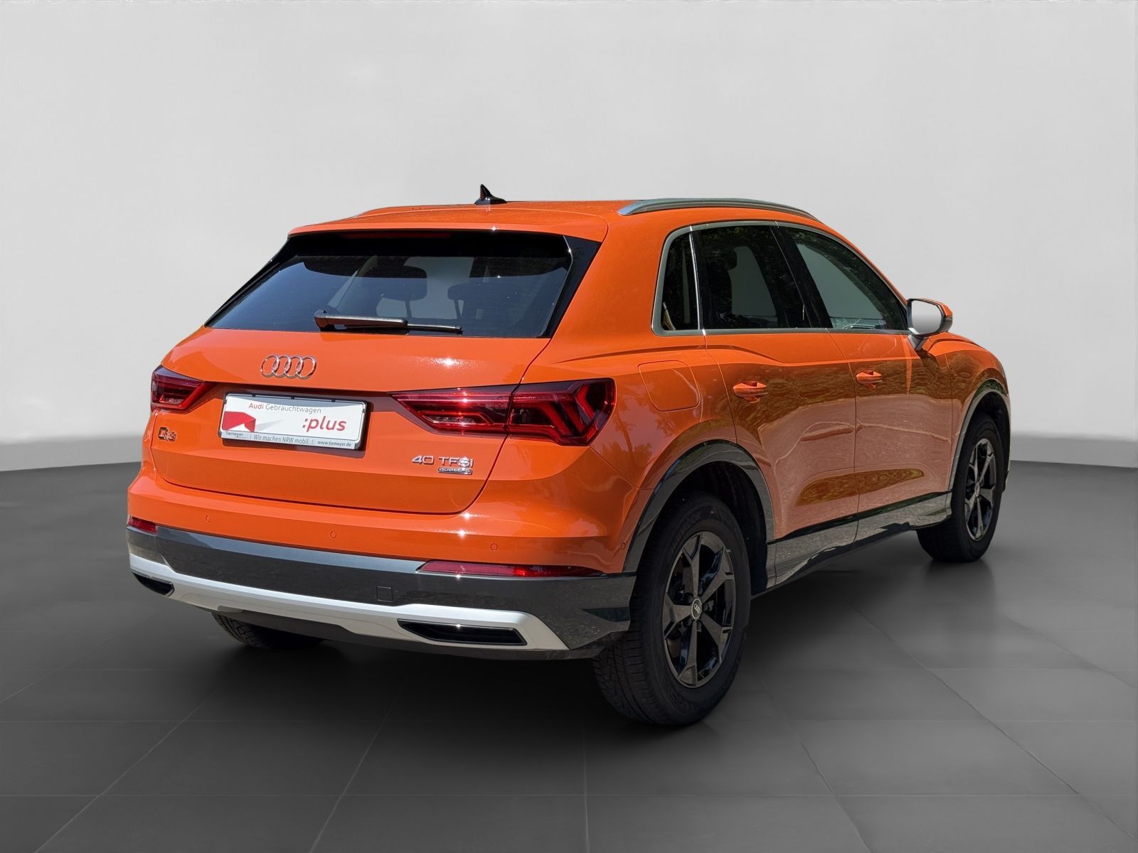 Audi Q3 40 TFSI Q ADVANCED - Samsaru's Car Outlet