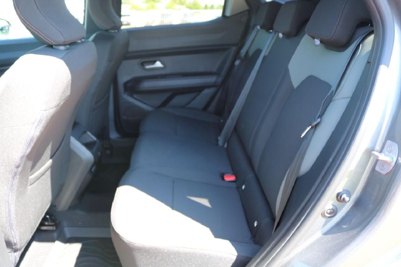 Dacia Duster III TCe 130 Extreme - Samsaru's Car Outlet