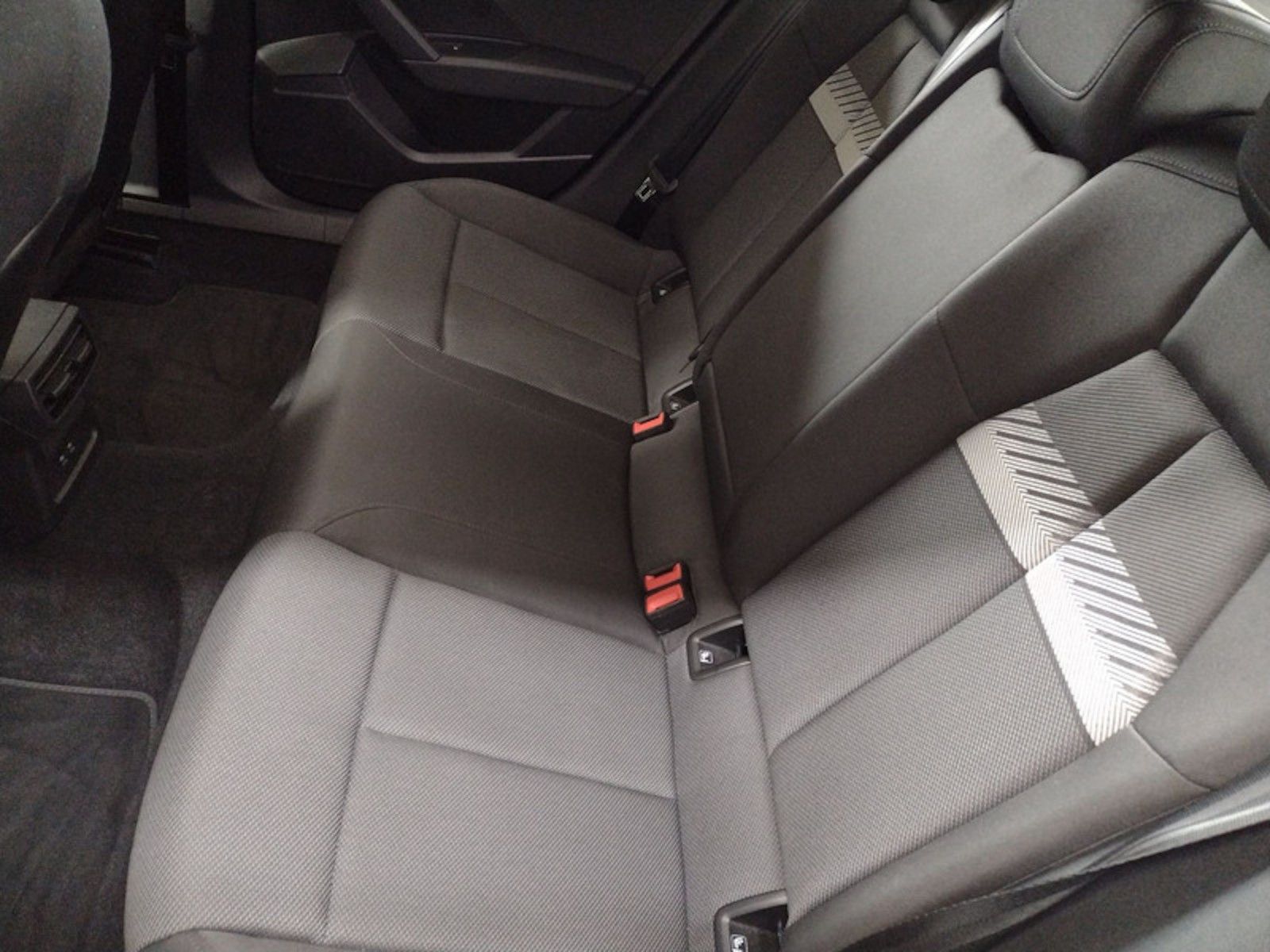 Audi A3 30 TFSI Sportback advanced S-tronic