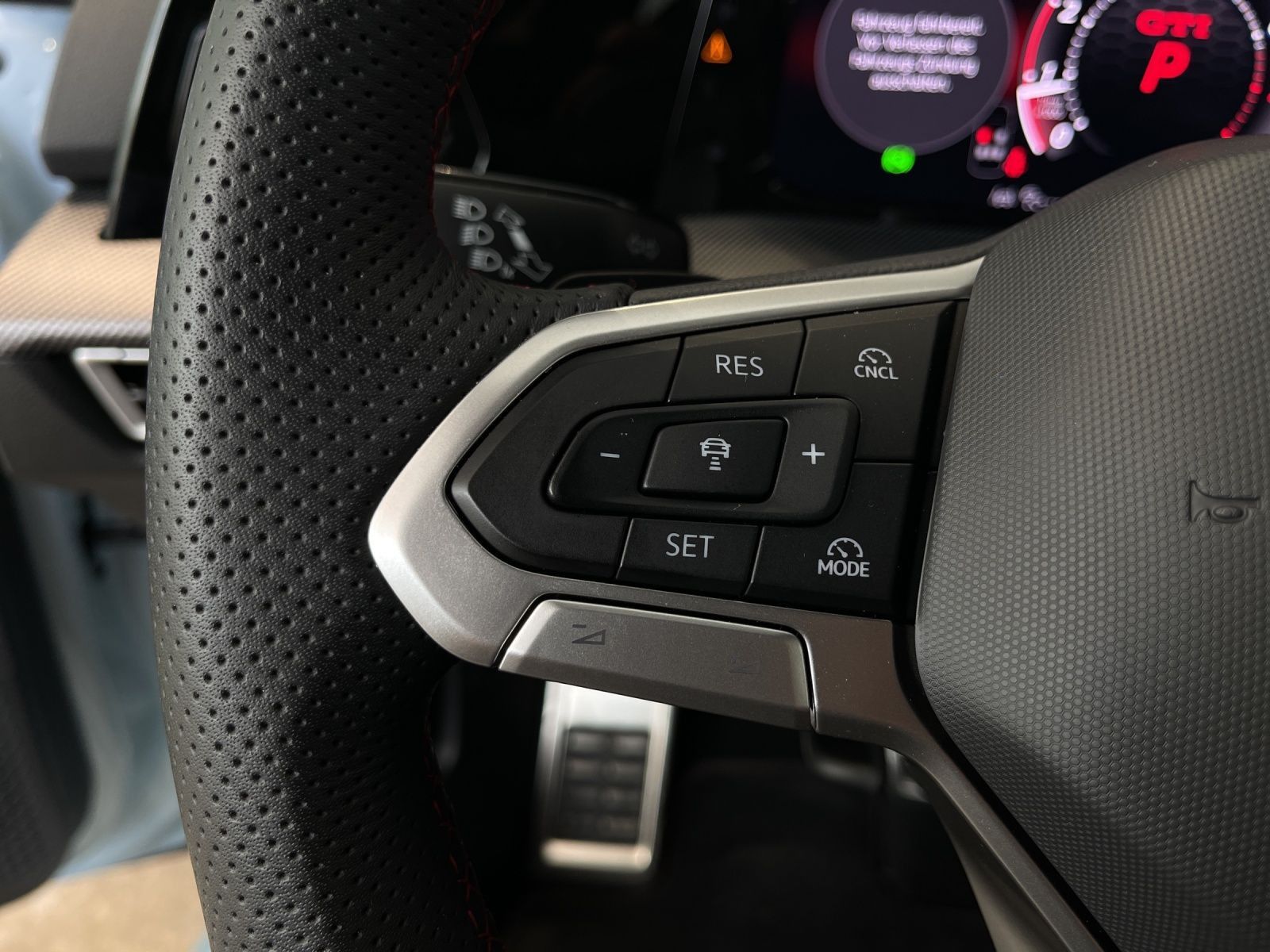 Volkswagen Golf VIII GTI Clubsport Matrix LM 18" Navi 360°