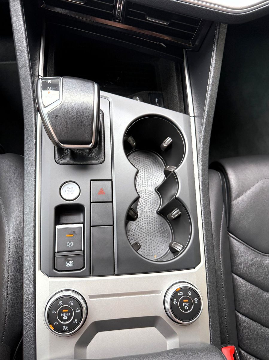 Volkswagen Touareg Elegance 4Motion TDI - Samsaru's Car Outlet