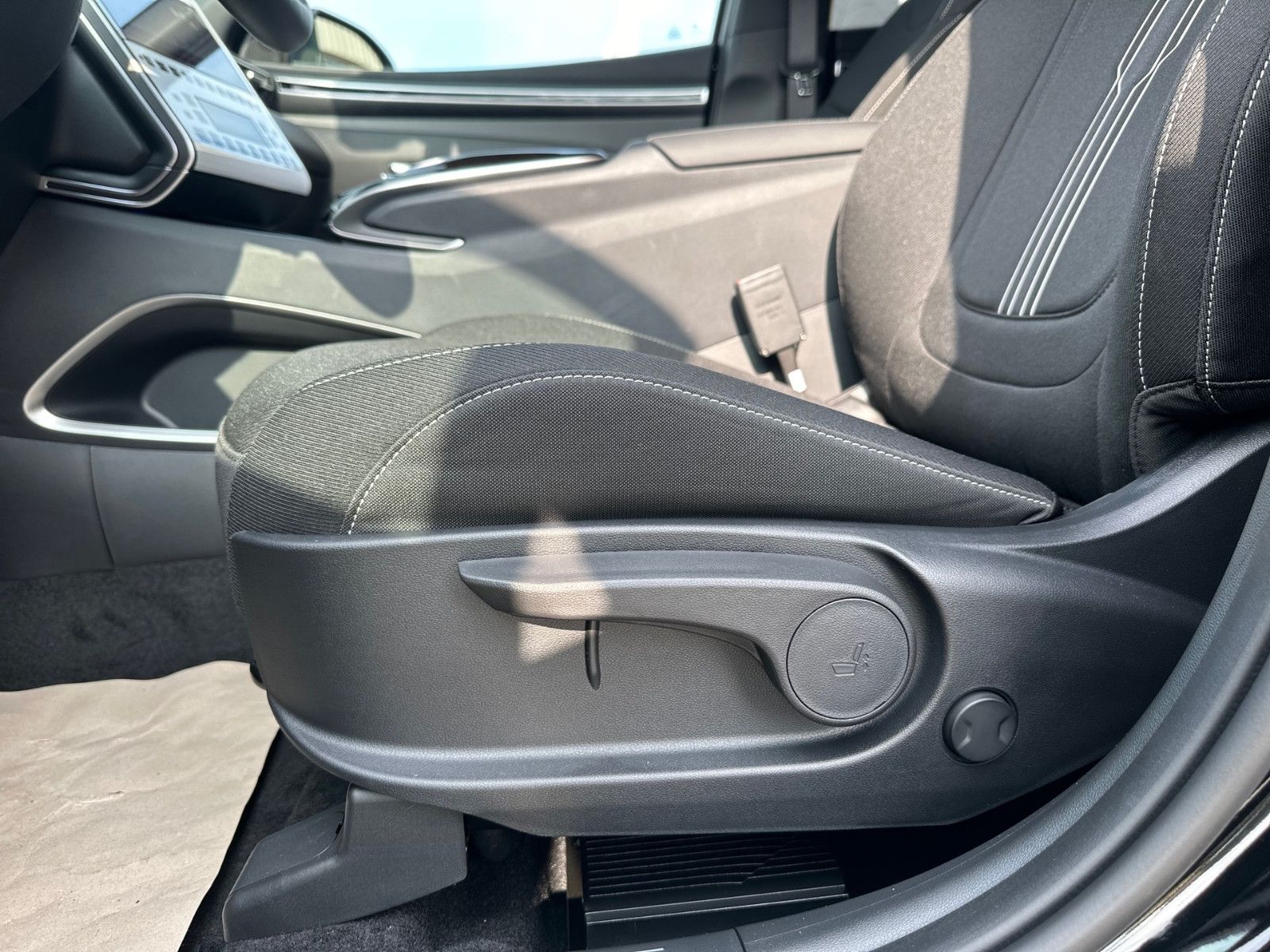 Hyundai TUCSON 1.6 T-GDI 2WD HEV HYBRID ADVANTAGE - Samsaru's Car Outlet