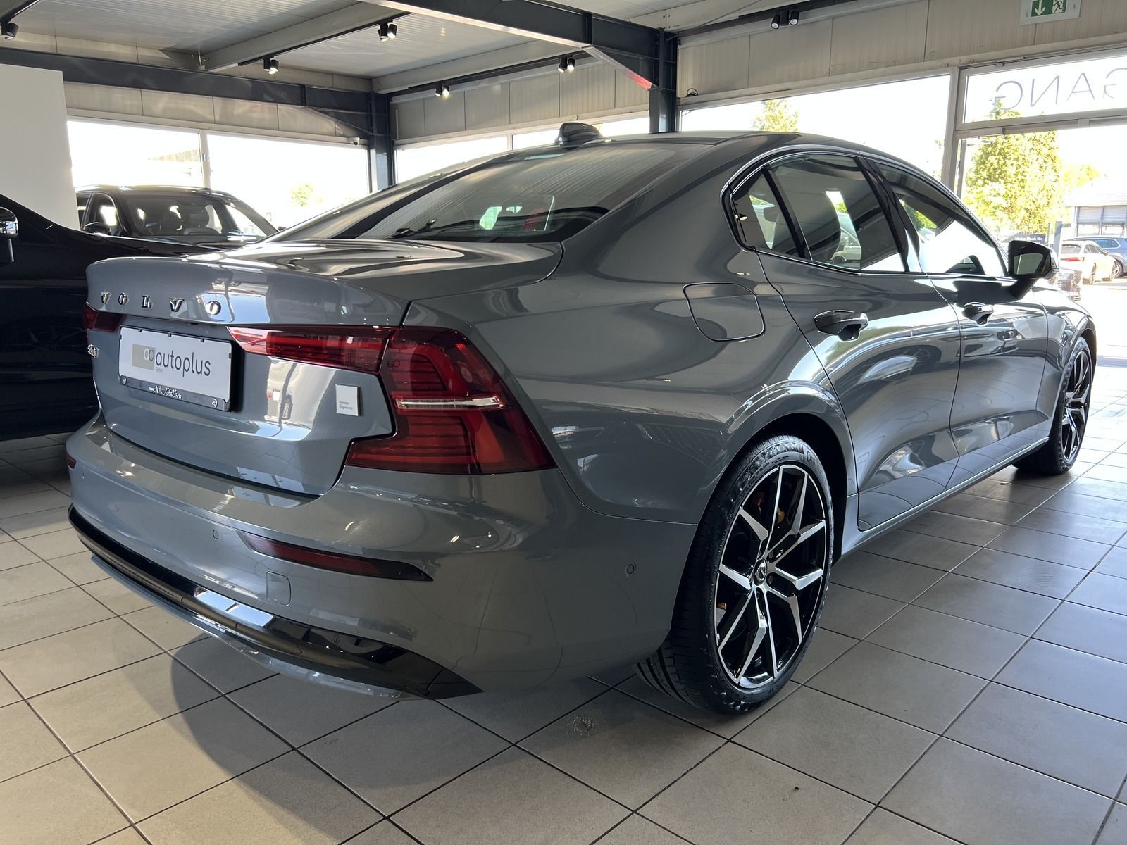 Volvo S60 T8 Polestar Engineered Recharge AWD B&W 360°