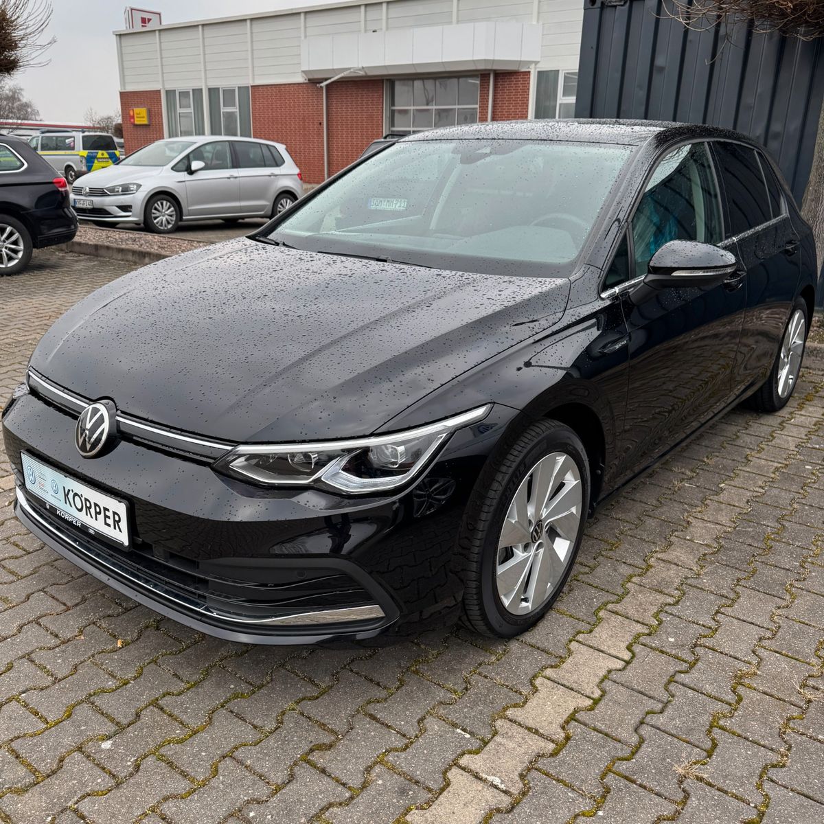 Volkswagen Golf VIII Lim. Style 1.5 eTSI - Samsaru's Car Outlet