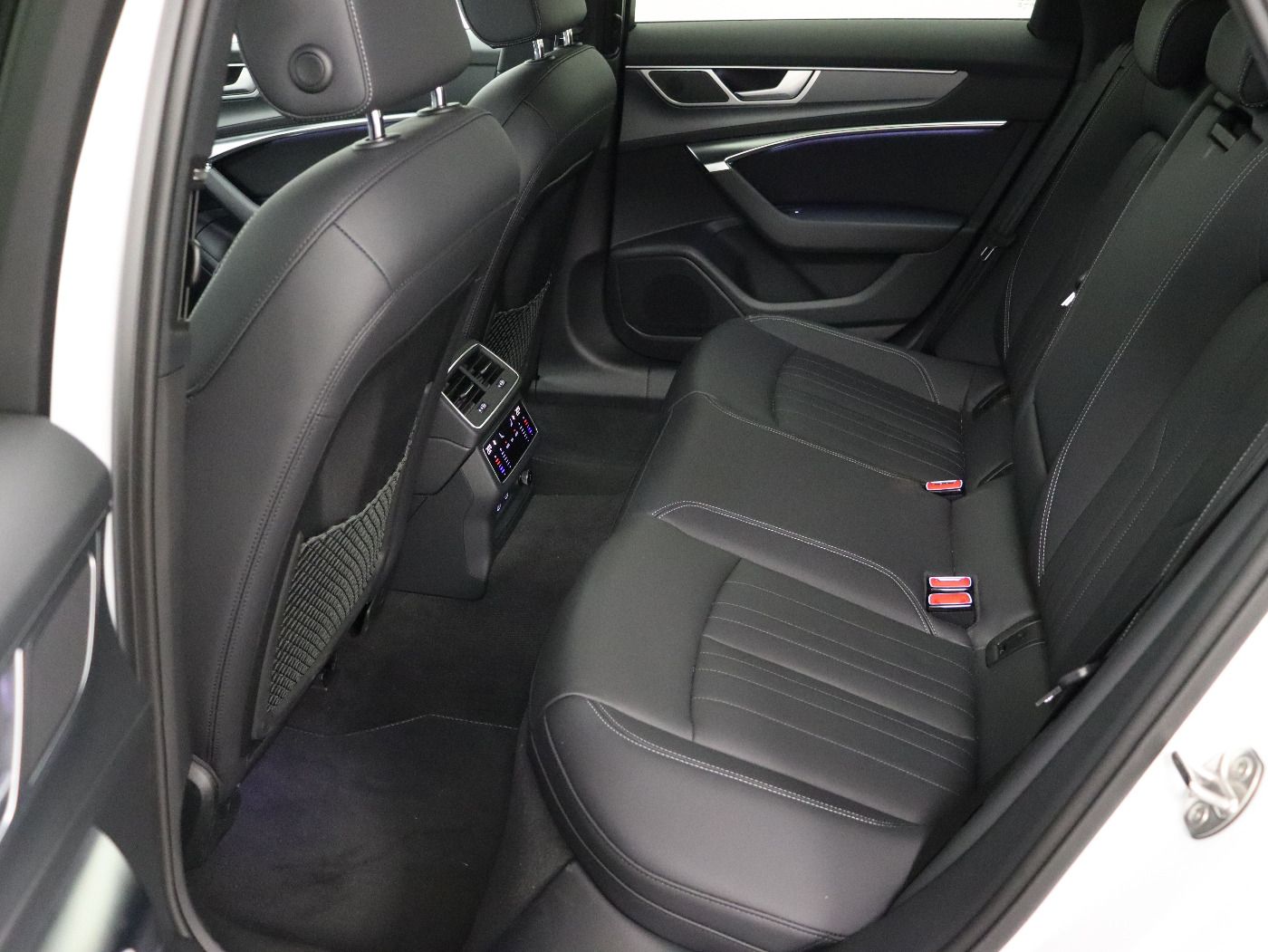 Audi A6 Avant 40 TDI quattro - Samsaru's Car Outlet