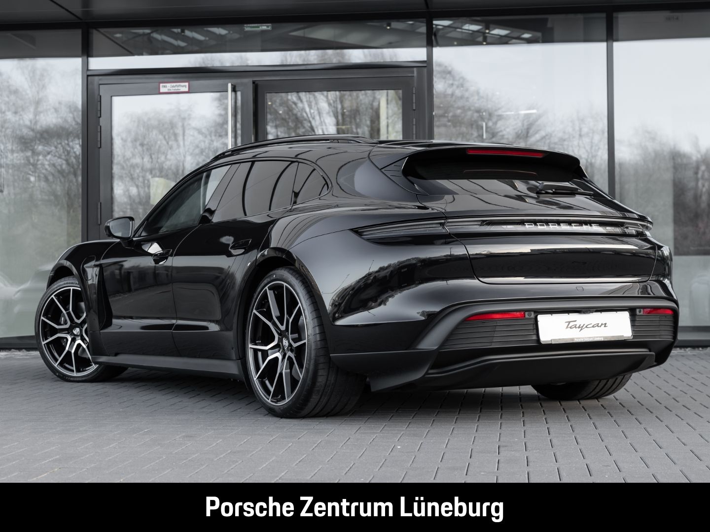 Porsche Taycan Sport Turismo InnoDrive Surround-View