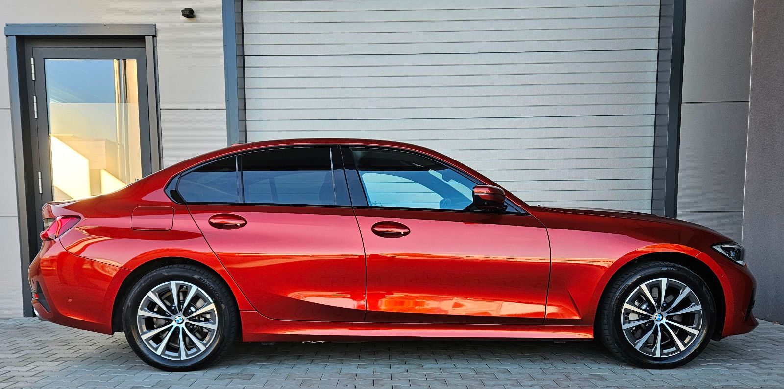 BMW 330e M Sport - Samsaru's Car Outlet