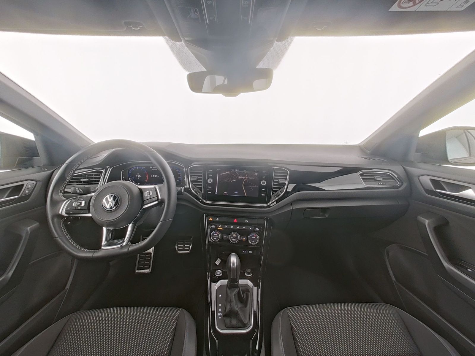 Volkswagen T-Roc Sport - Samsaru's Car Outlet