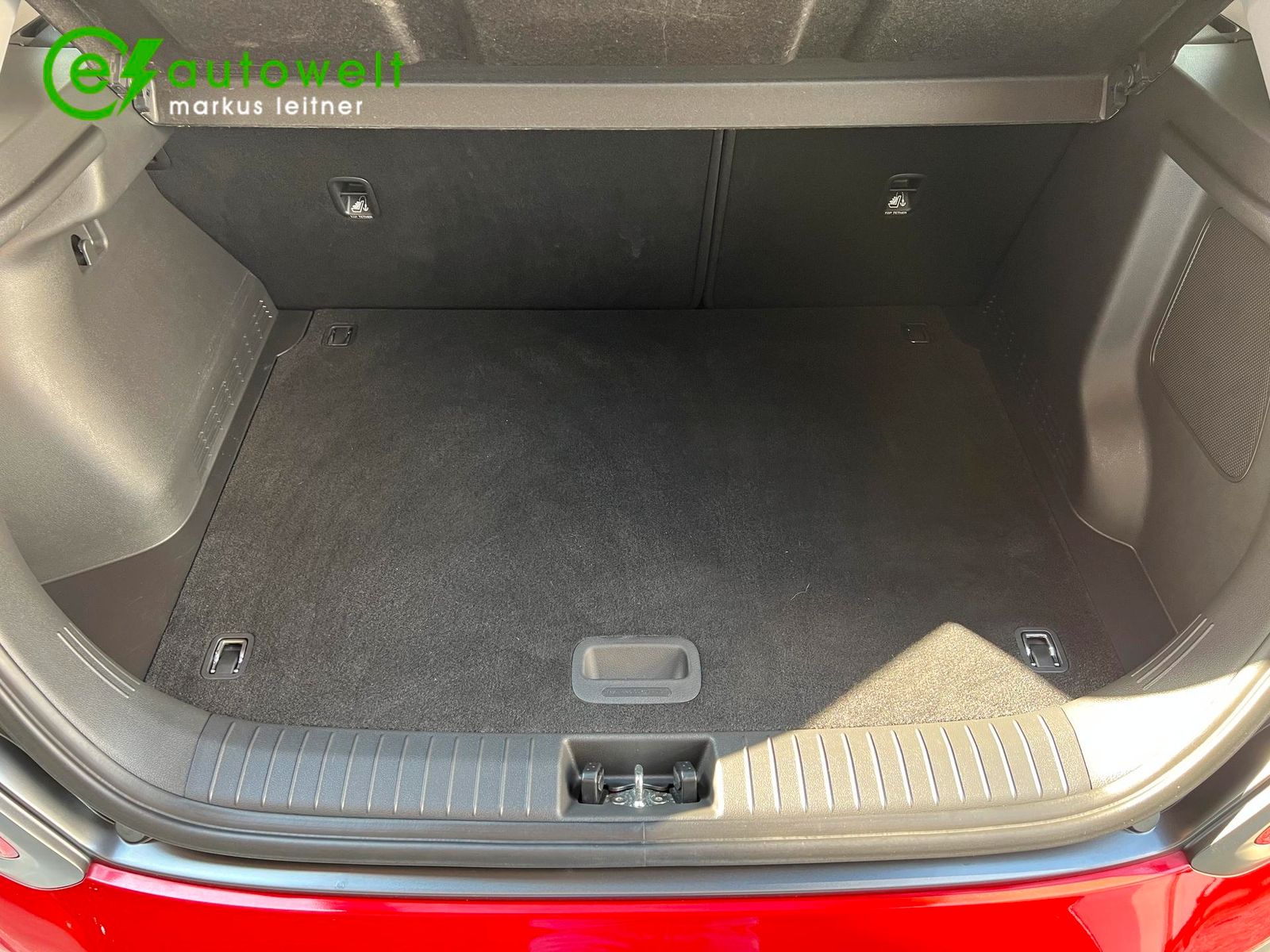 Hyundai Kona 39kWh Advantage - Samsaru's Car Outlet