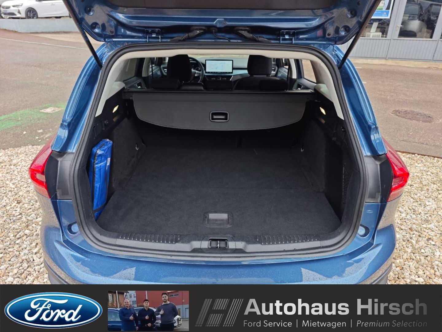 Ford Focus Turnier Active Navi LED ACC Apple CarPlay