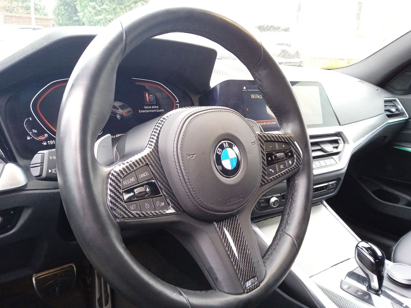 BMW 320 i M Sport - Samsaru's Car Outlet