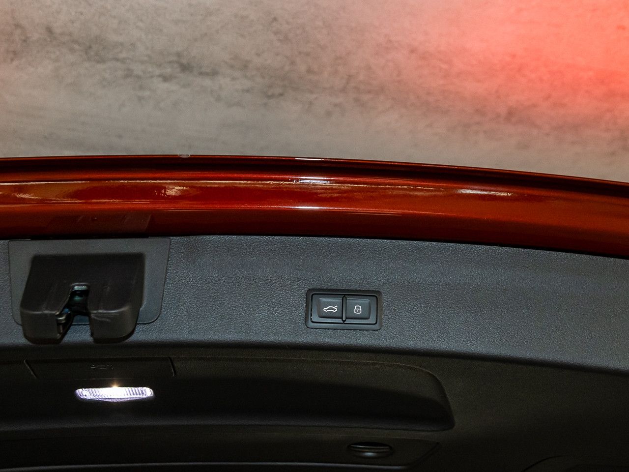 Audi A6 Avant S line 55 TFSI e quattro S tronic - Samsaru's Car Outlet