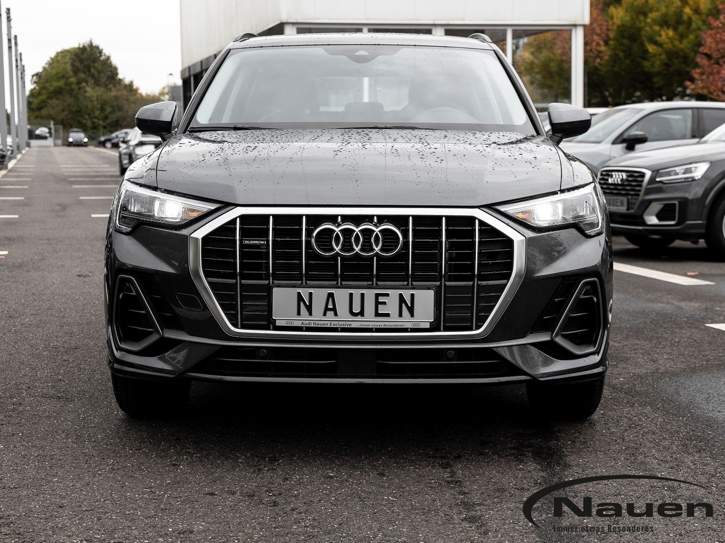 Audi Q3 40 TFSI S-line quattro - Samsaru's Car Outlet