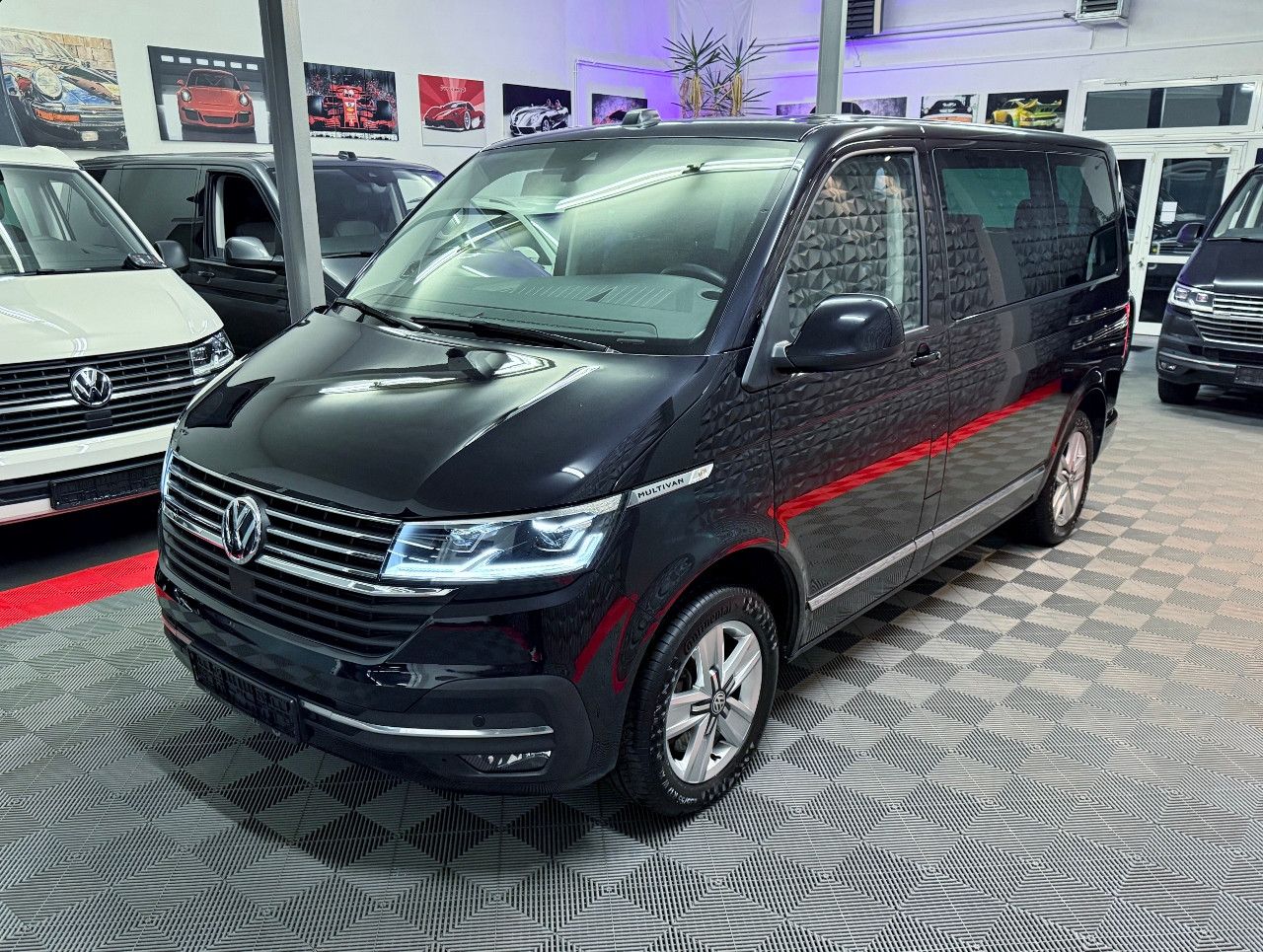 Volkswagen T6.1 Multivan 2.0 TDI DSG 4Motion - Samsaru's Car Outlet