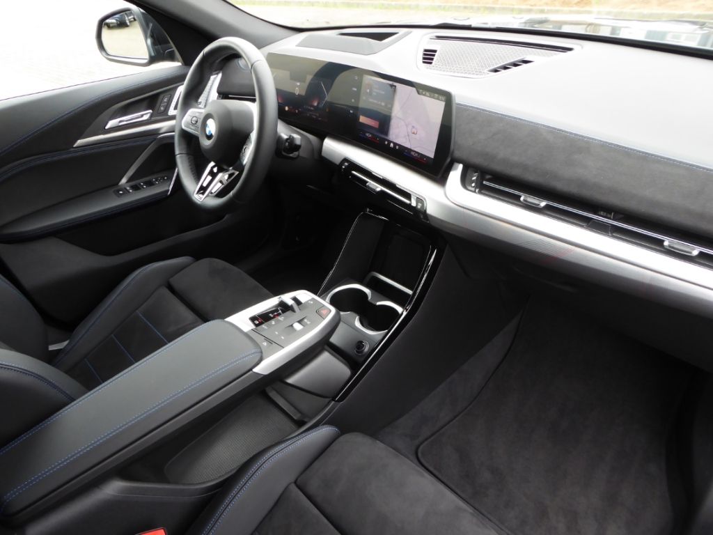 BMW X2 xDrive20d M Sport Navi Head Up Harman Kardon