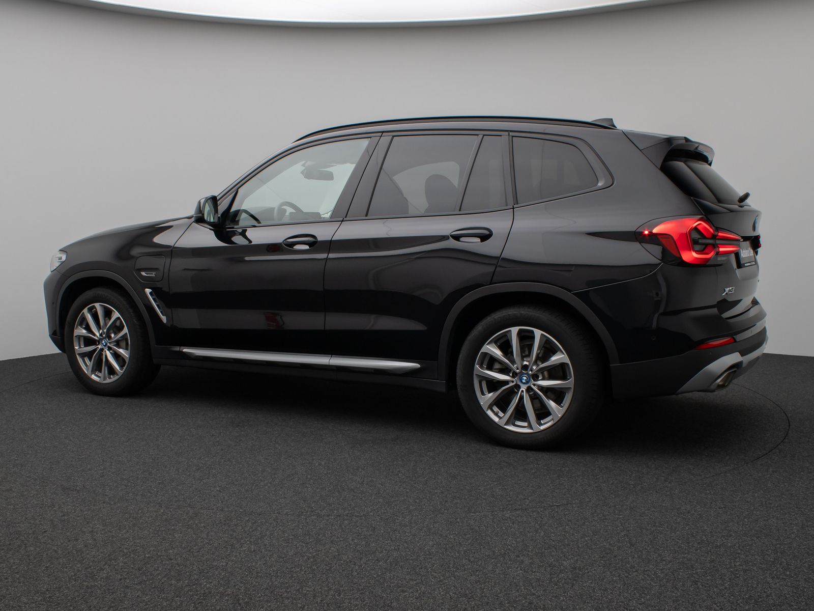 BMW X3 xD30e Sport - Samsaru's Car Outlet