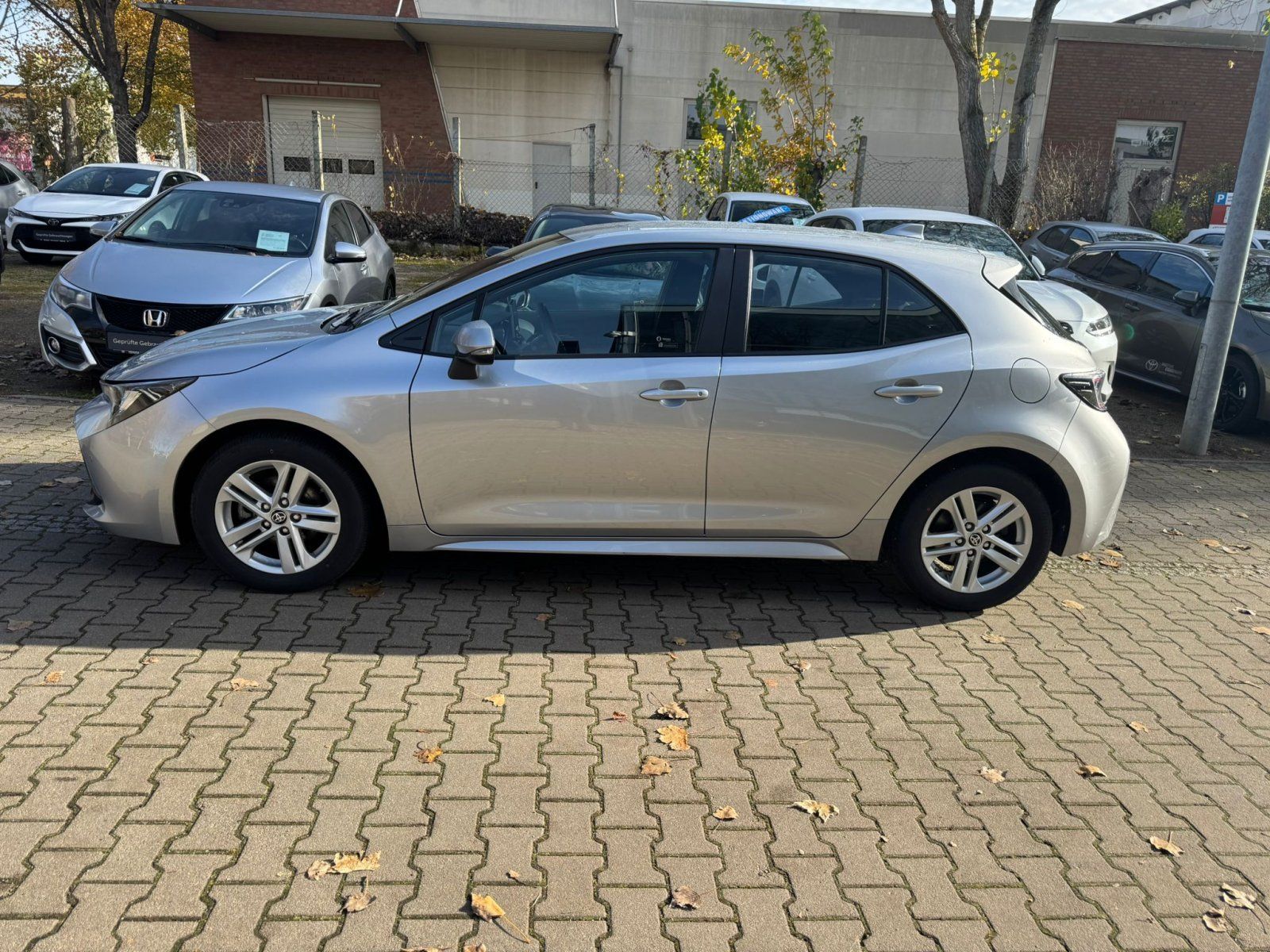 Toyota Corolla 1.8l Hybrid  Business Edition *1.HAND*WK