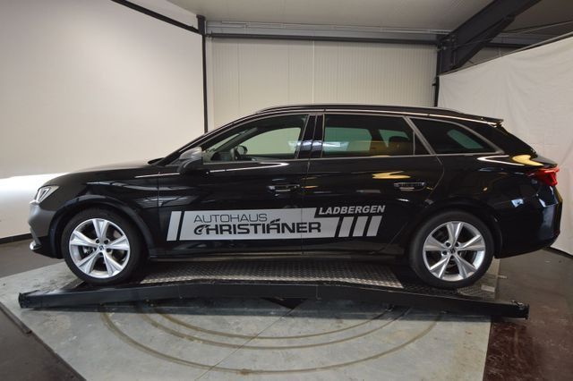 Seat Leon Sportstourer 2.0 TDI FR Navi/ SHZ/ AHK/ ...