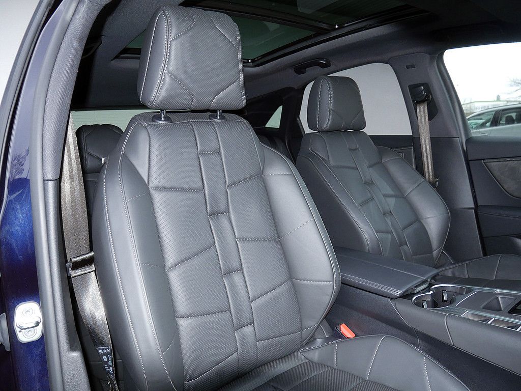 DS Automobiles DS 7 Crossback E-Tense Louvre 4x4 LED PANO 360°