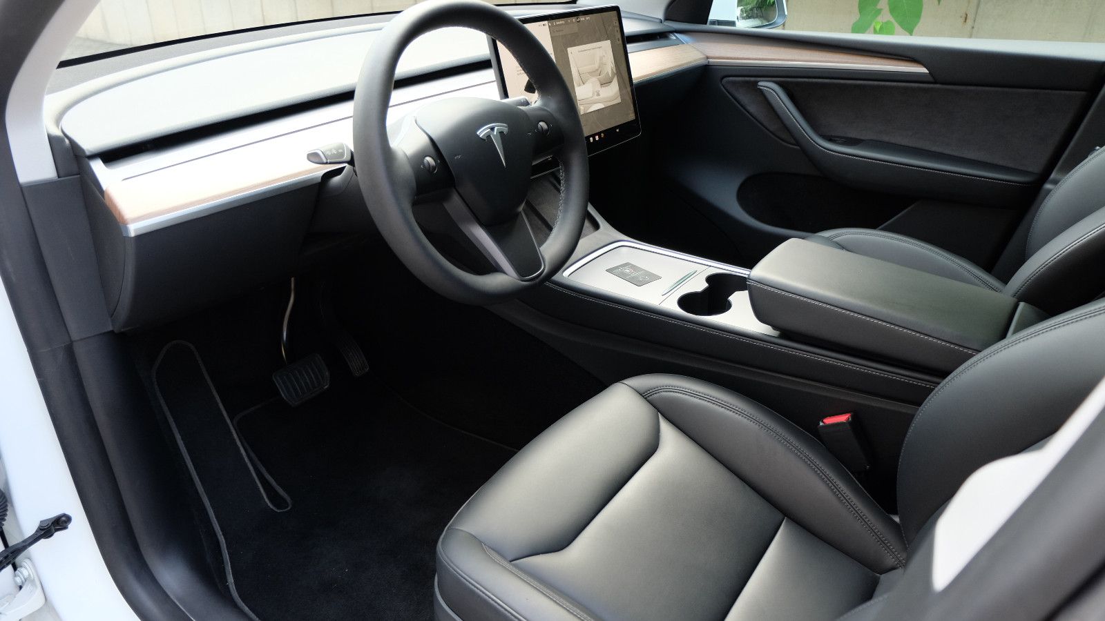 Tesla Model Y Long Range Dual AWD