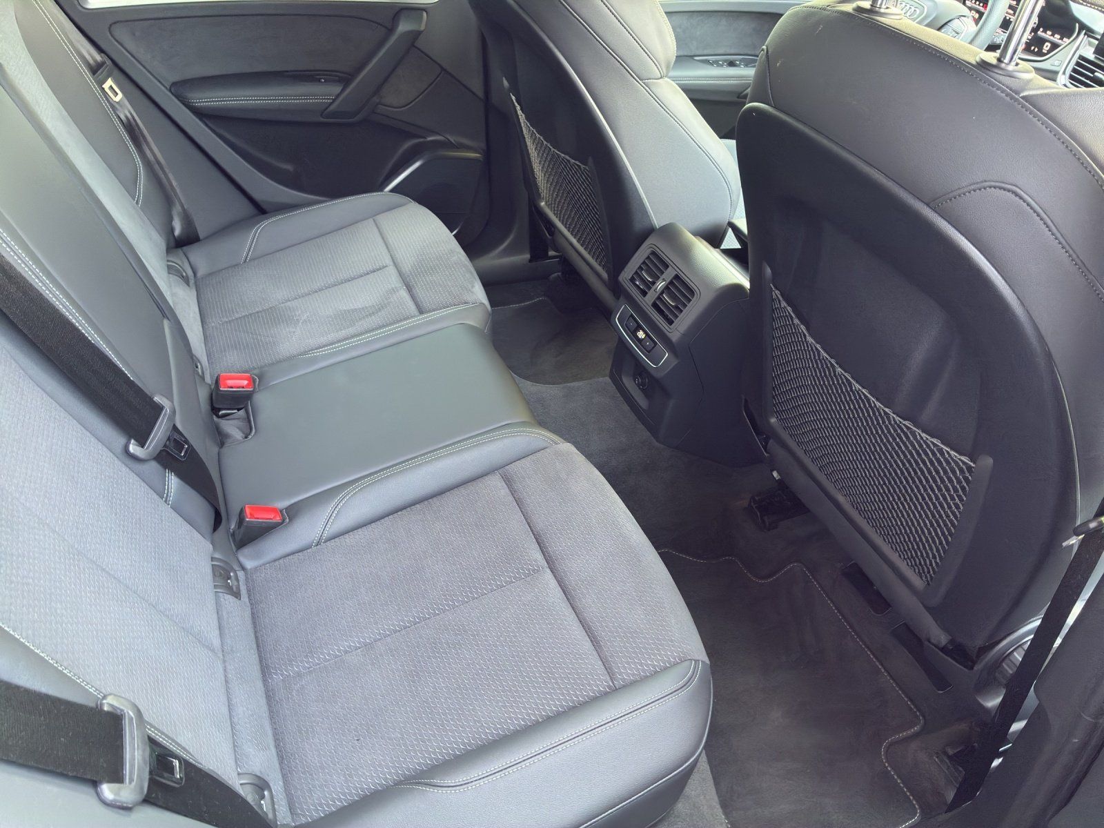 Audi Q5 40 2.0 TDI quattro S-Line AHK, MATRIX, Navi