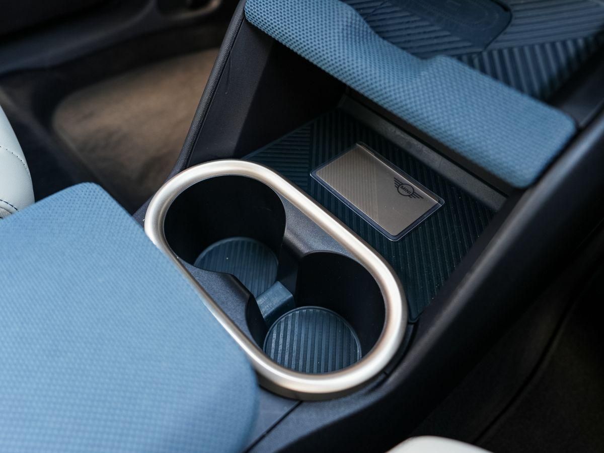 MINI Countryman C Favoured-T Paket XL - Samsaru's Car Outlet