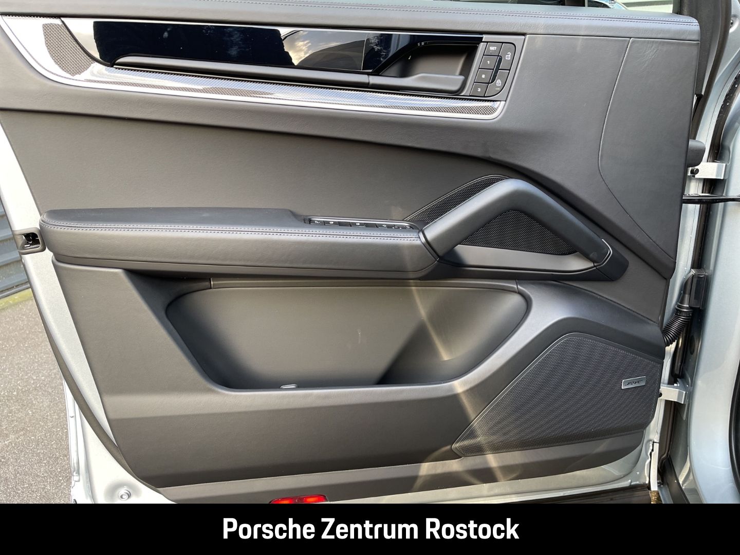 Porsche Cayenne E-Hybrid Coupe Sportabgas LED-Matrix