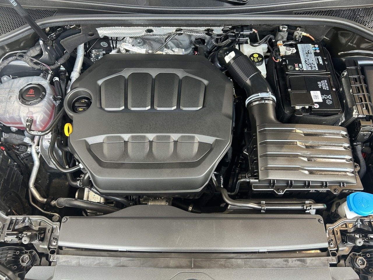 Audi Q3 40 TFSI quattro S-line - Samsaru's Car Outlet