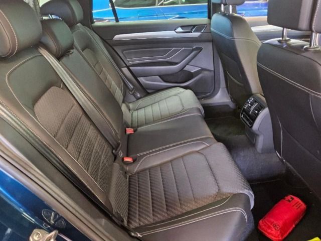 Volkswagen Passat Variant 2.0 TDI Business R-Line - Samsaru's Car Outlet