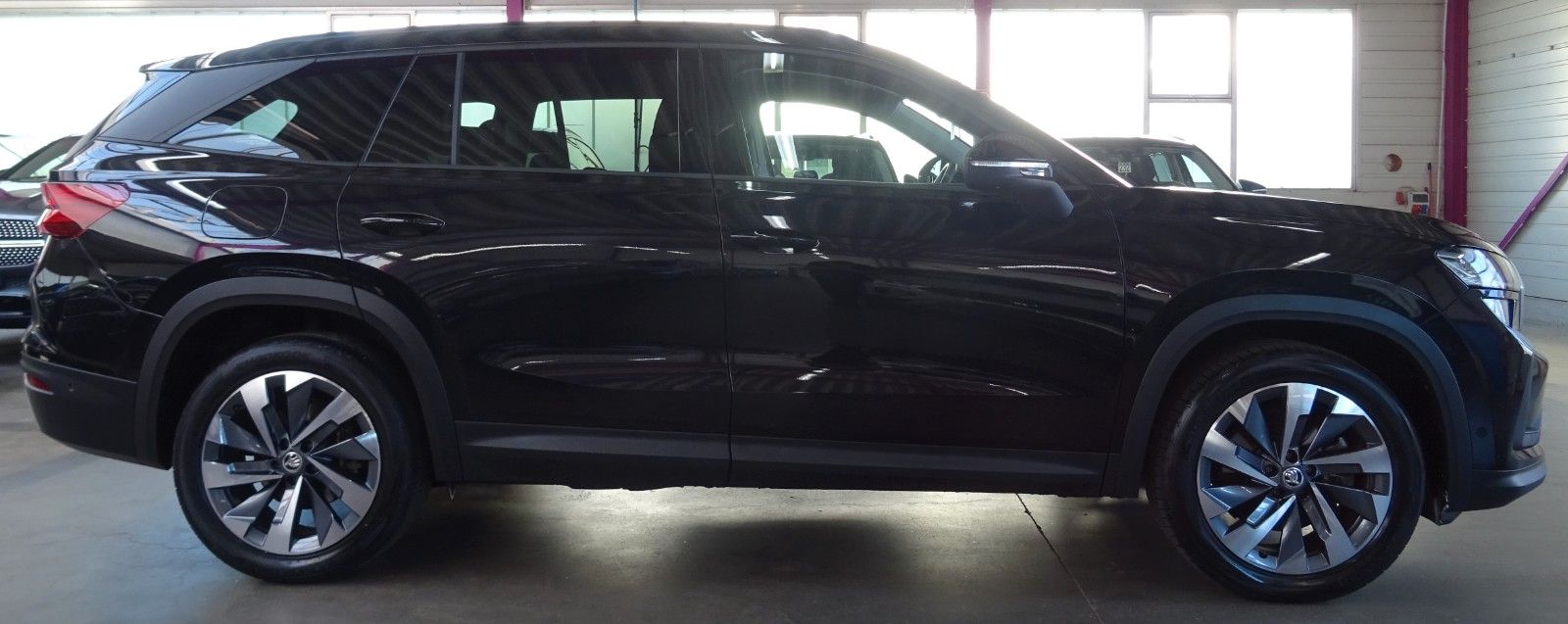 Skoda Kodiaq 2.0 TDI*4X4*7 SITZE*MATRIX*AHK*STHZ*PANO*