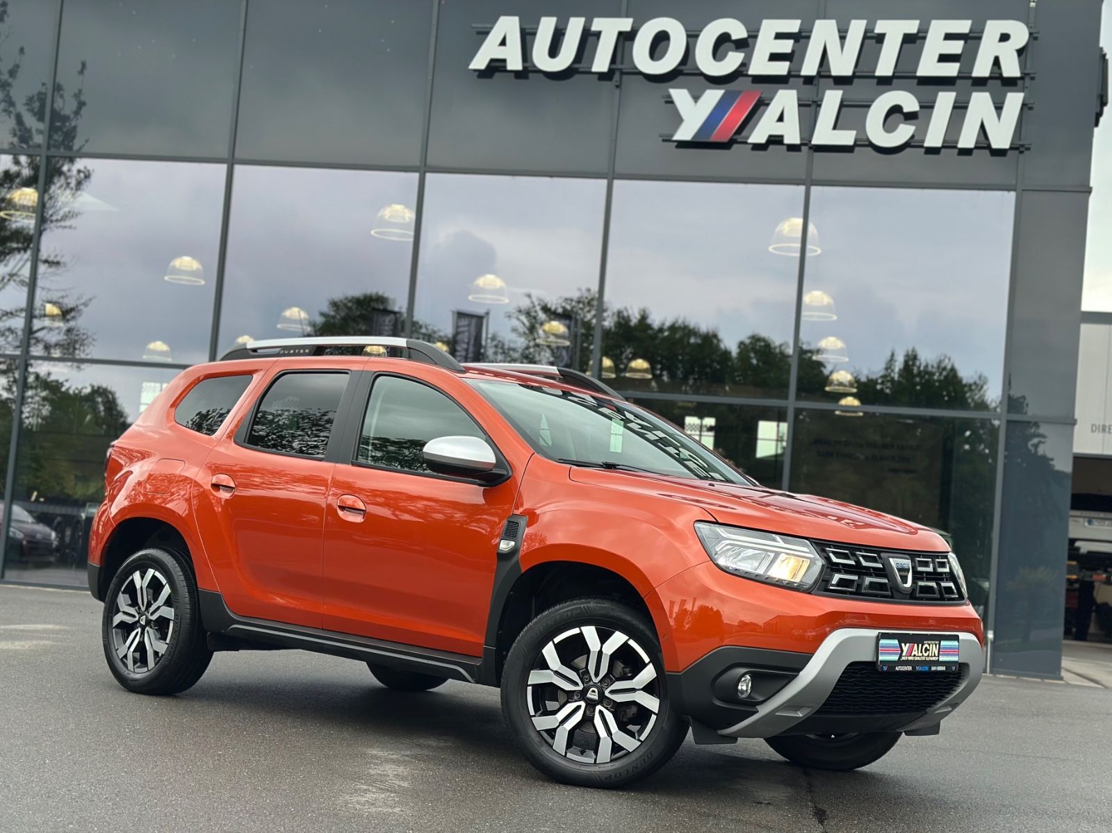 Dacia Duster Blue dCi 115 2WD Prestige - Samsaru's Car Outlet