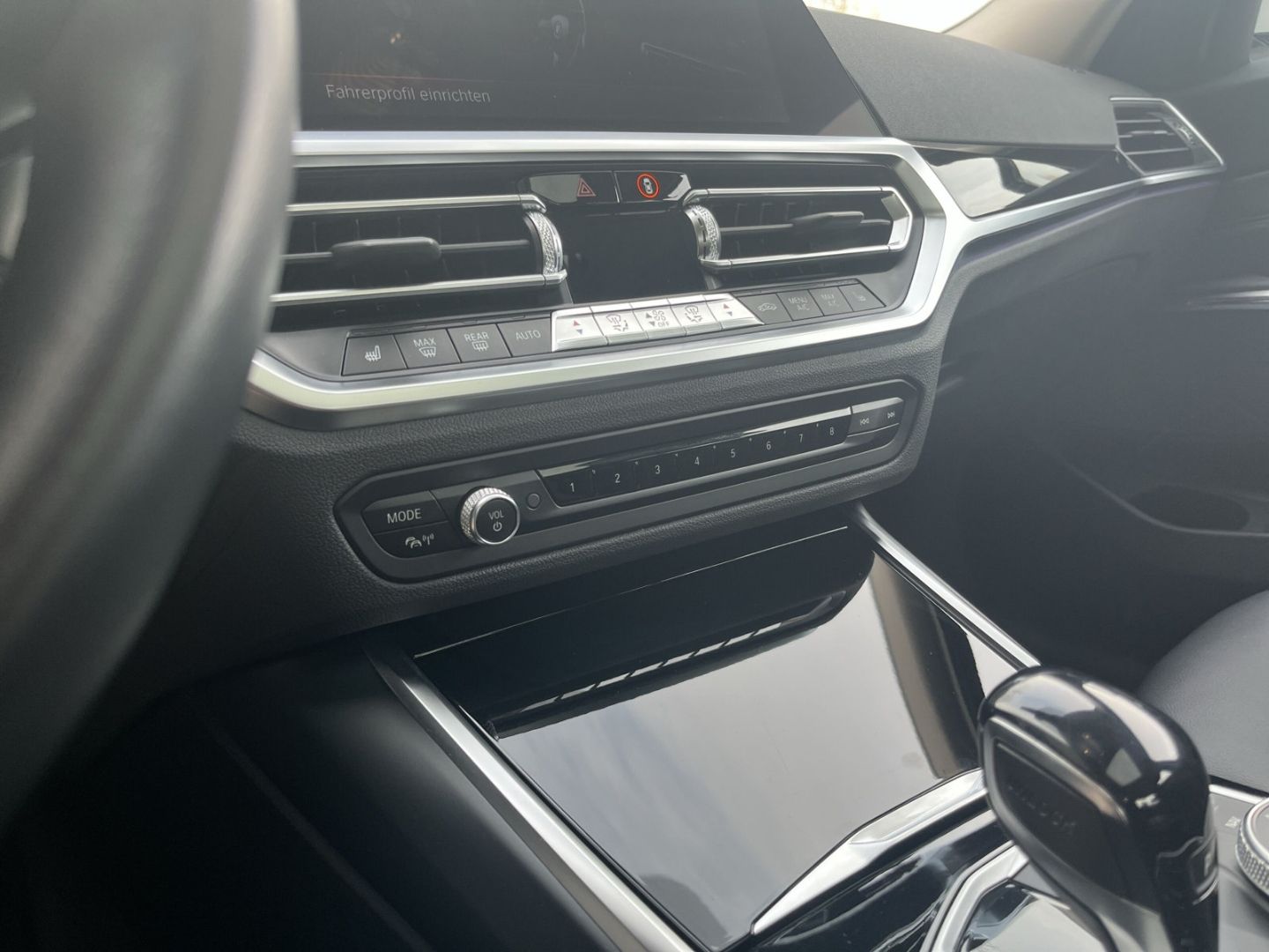 BMW 320 d Sport Line xDrive Limousine/Panodach/Navi