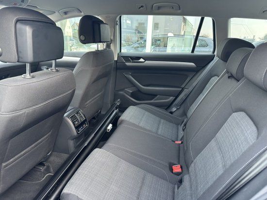 Volkswagen Passat Variant 2.0 TDI DSG Comfort - Samsaru's Car Outlet