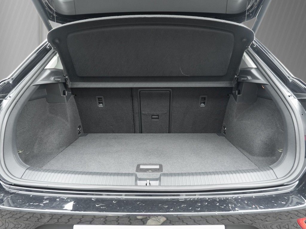 Volkswagen T-Roc 1.5 TSI Style - Samsaru's Car Outlet