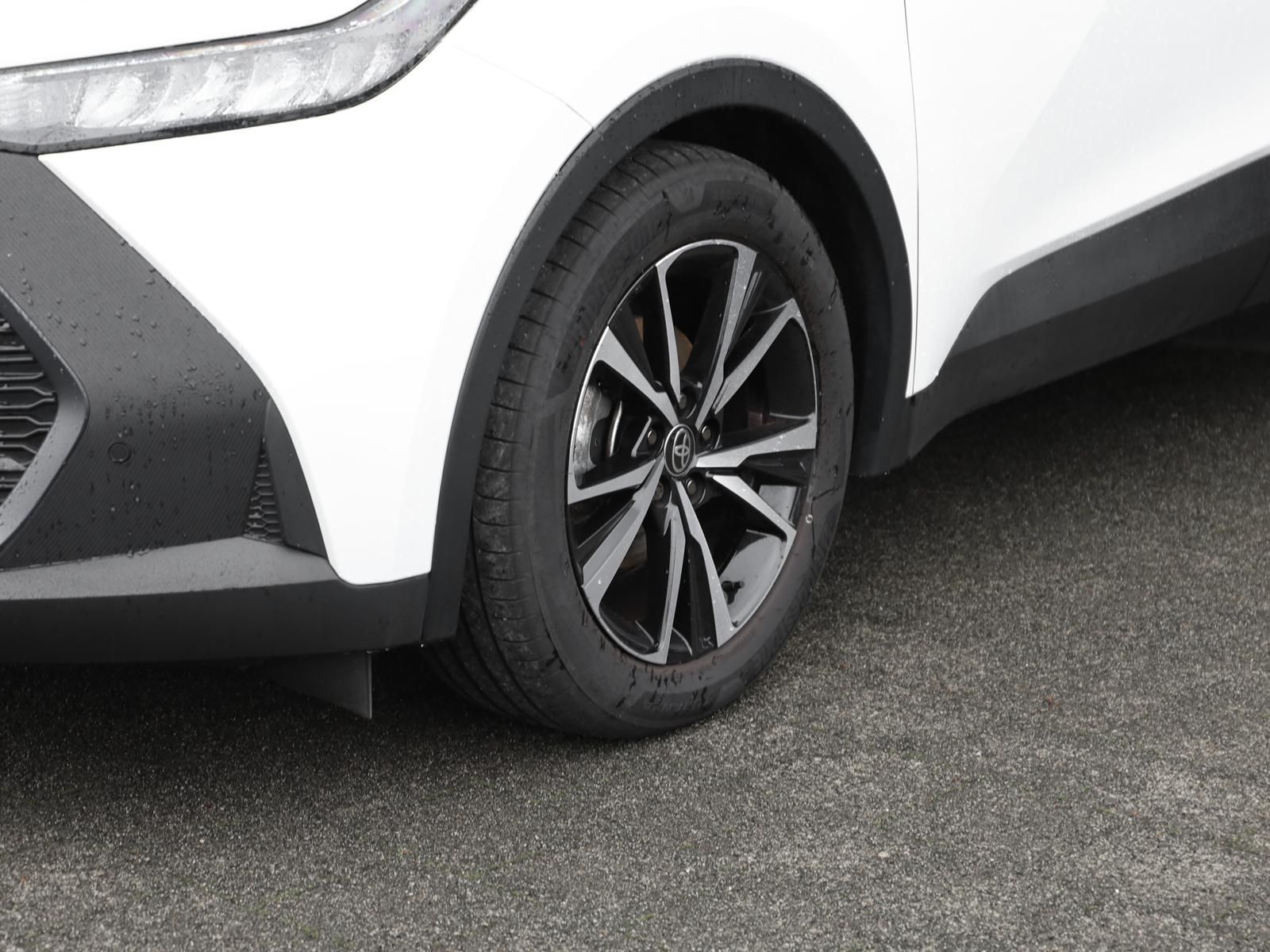 Toyota C-HR 1.8 Hybrid Team Deutschland NAVI SHZ PDC