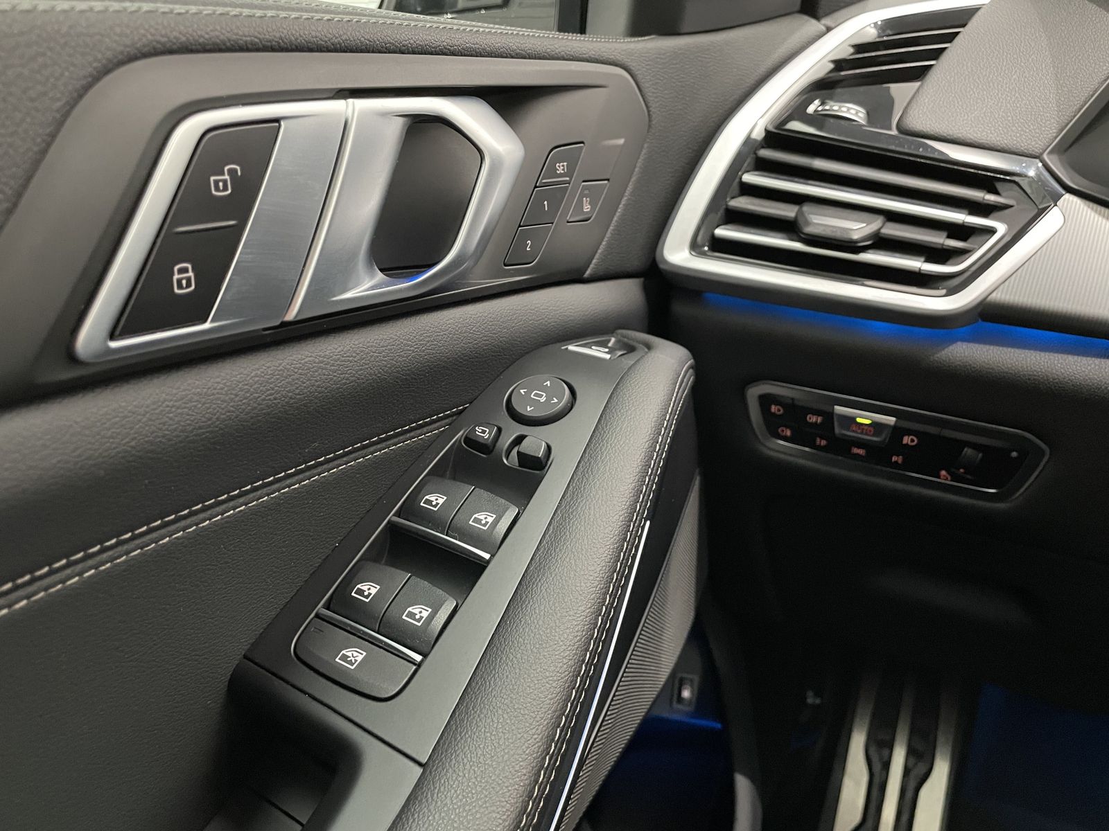 BMW X5 xDrive45e M Sport NAVI HUD LASER 360° PANO SH