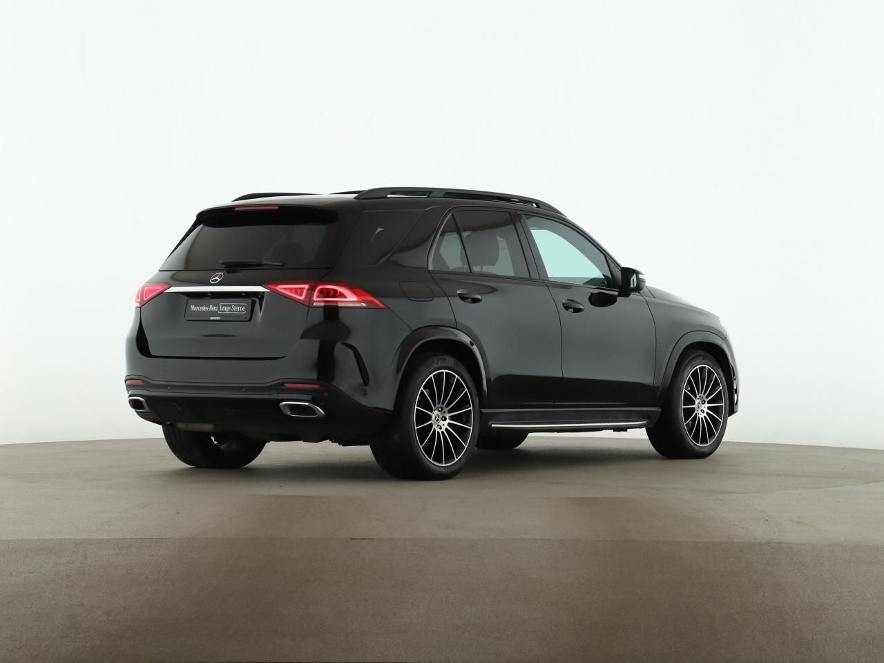 Mercedes-Benz GLE 350 de 4M AMG Night Burmester MBUX Pano LED