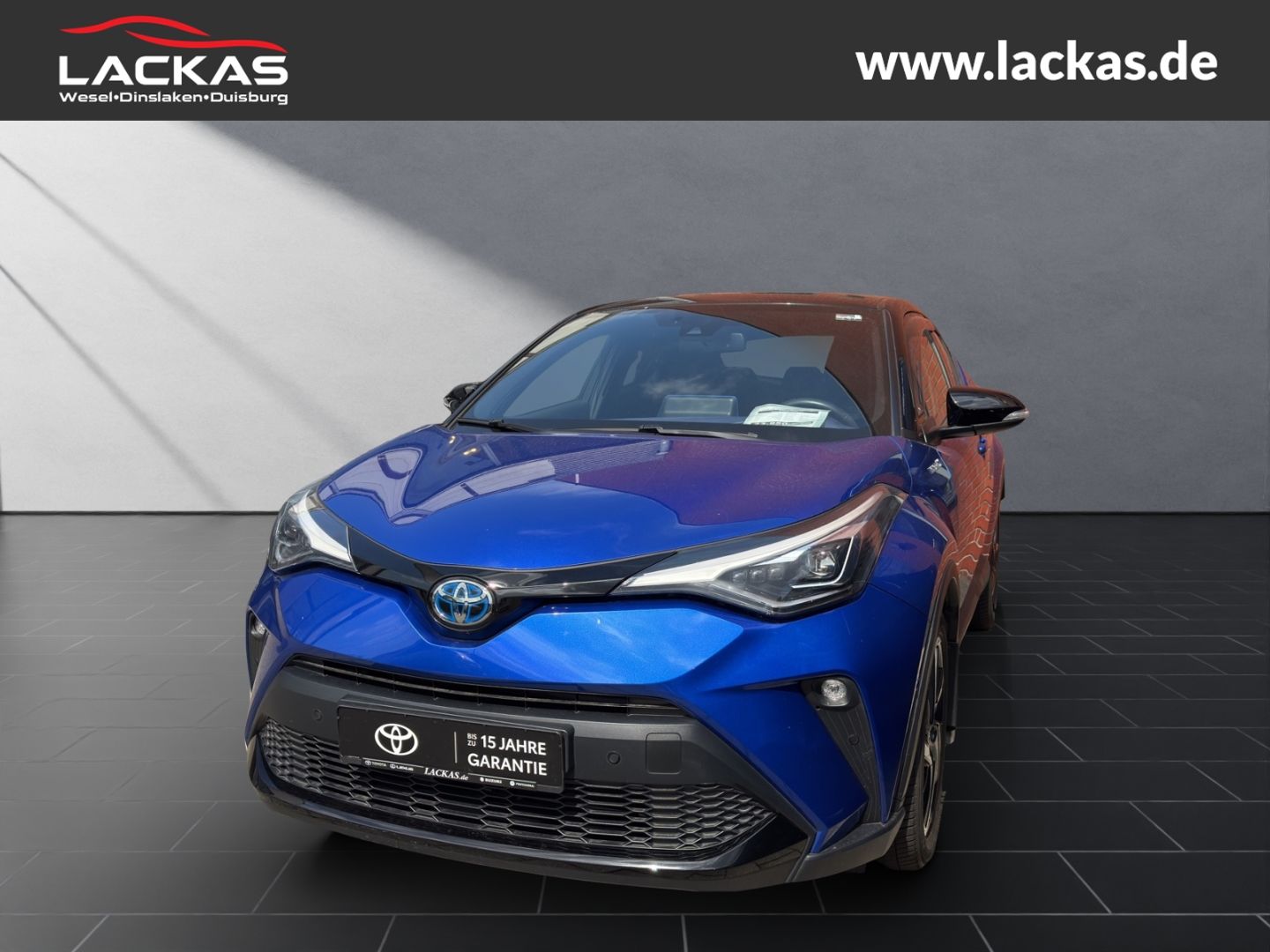 Toyota C-HR Hybrid Style Selection - Samsaru's Car Outlet