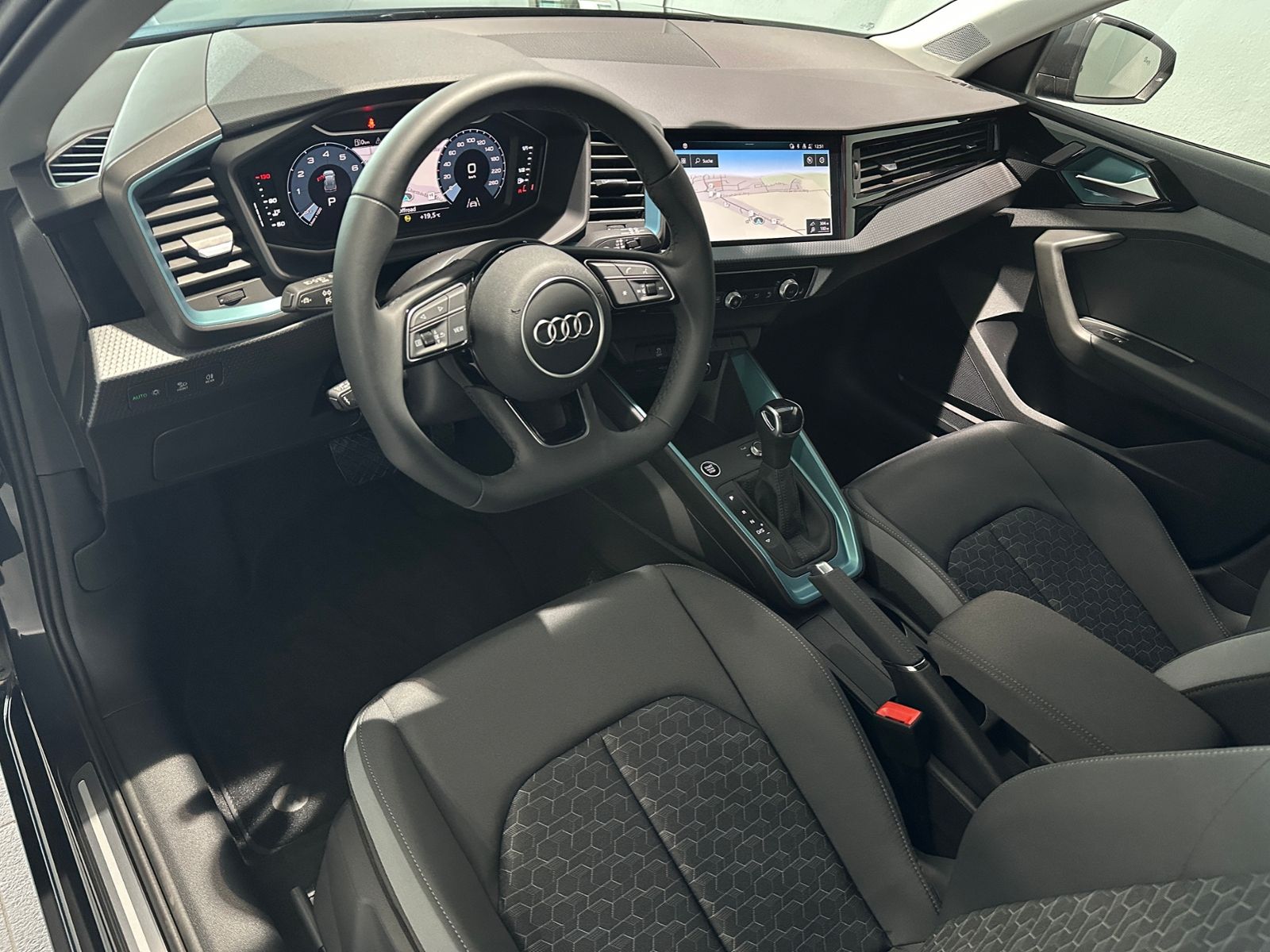 Audi A1 Sportback Advanced 30TFSI - Samsaru's Car Outlet