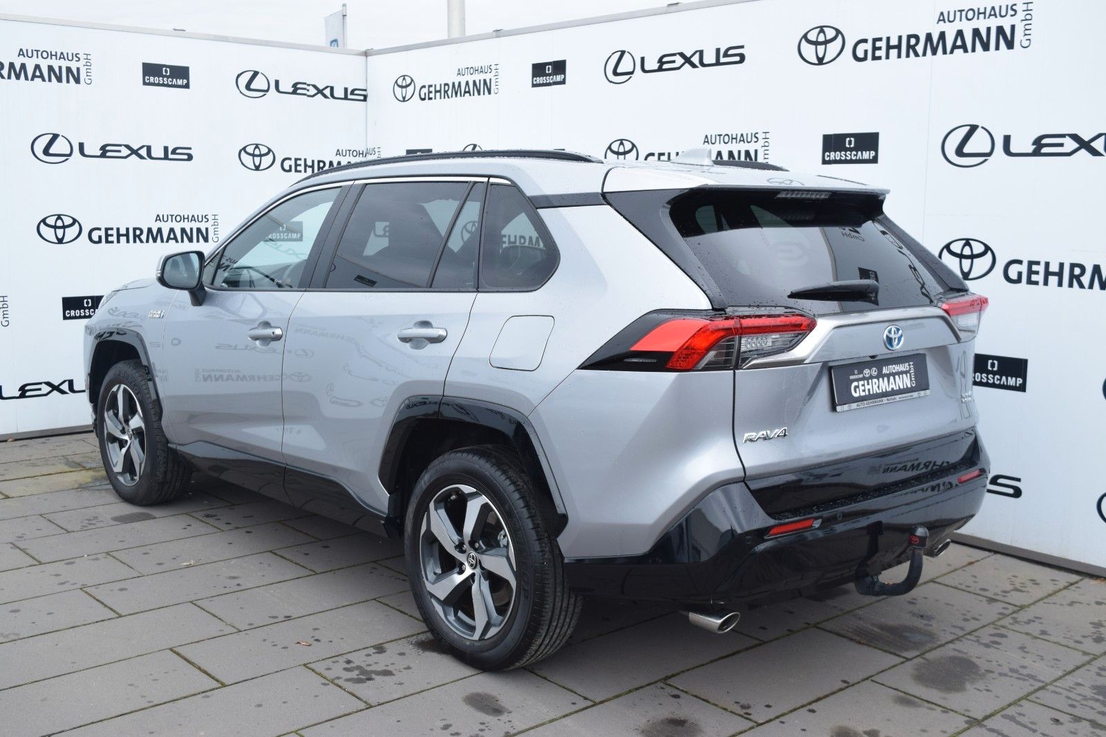 Toyota RAV 4 Plug-in Hybrid - Samsaru's Car Outlet