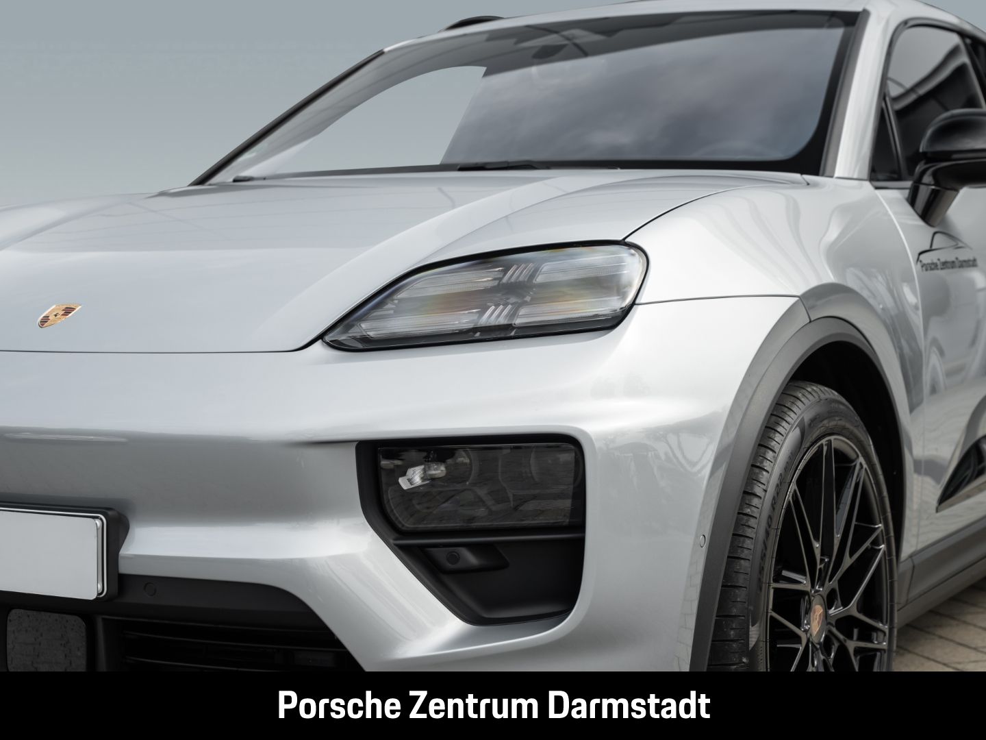 Porsche Macan 4 - Samsaru's Car Outlet
