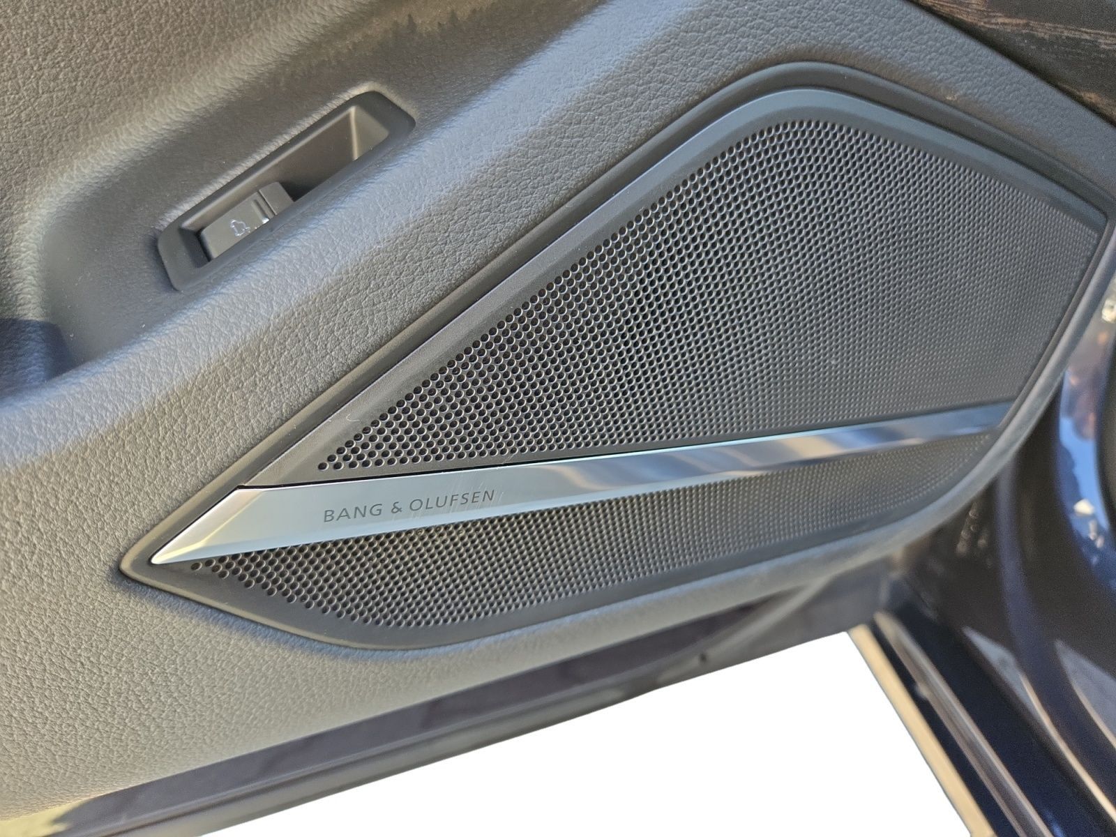 Audi A8 Lang 50 TDI - Samsaru's Car Outlet